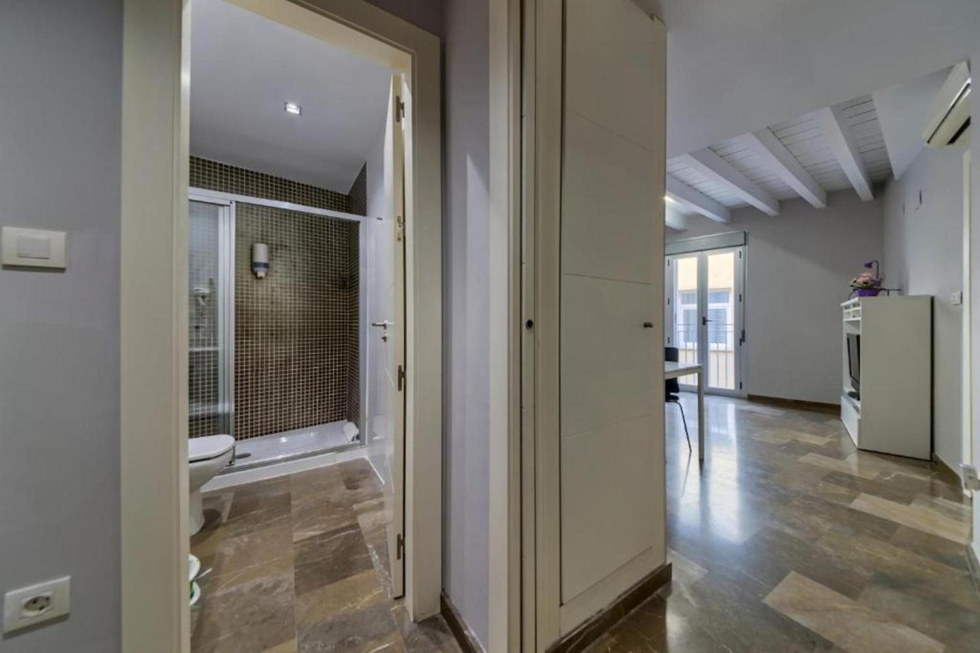 Apartamento En Casco Historico Con Terraza Comunitaria Y Parking Opcional Granada Exterior photo