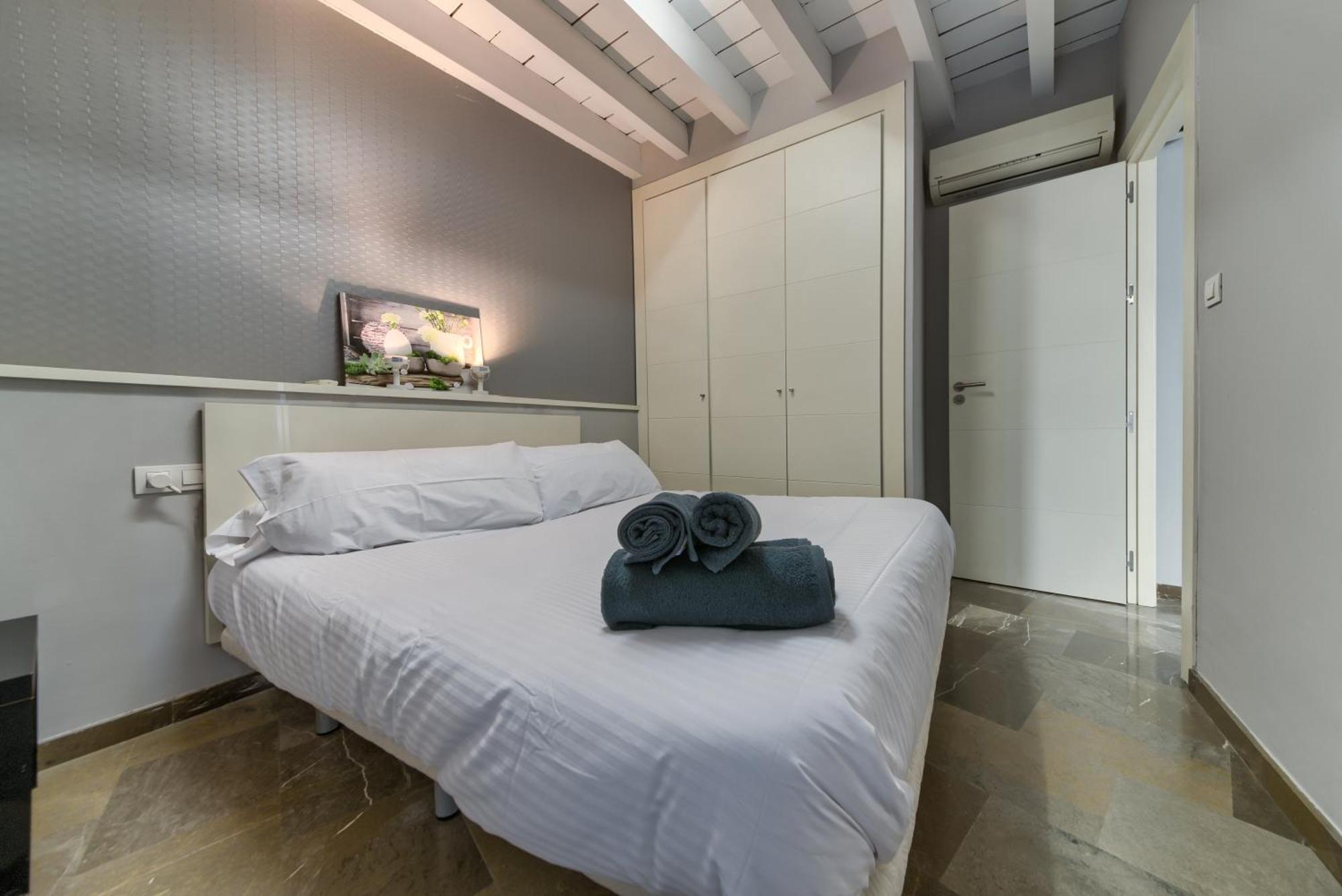 Apartamento En Casco Historico Con Terraza Comunitaria Y Parking Opcional Granada Exterior photo